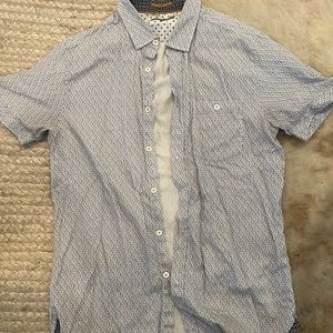 Ted Baker Button Down. Size 3 (medium)